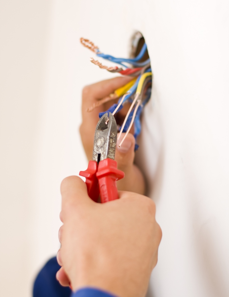 Electricians Esher, Claygate, KT10